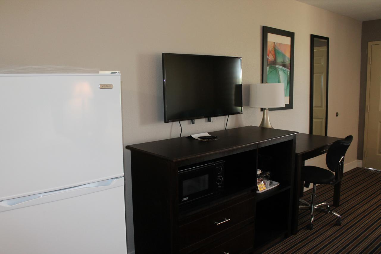 Quality Inn & Suites Port Arthur - Nederland Ngoại thất bức ảnh