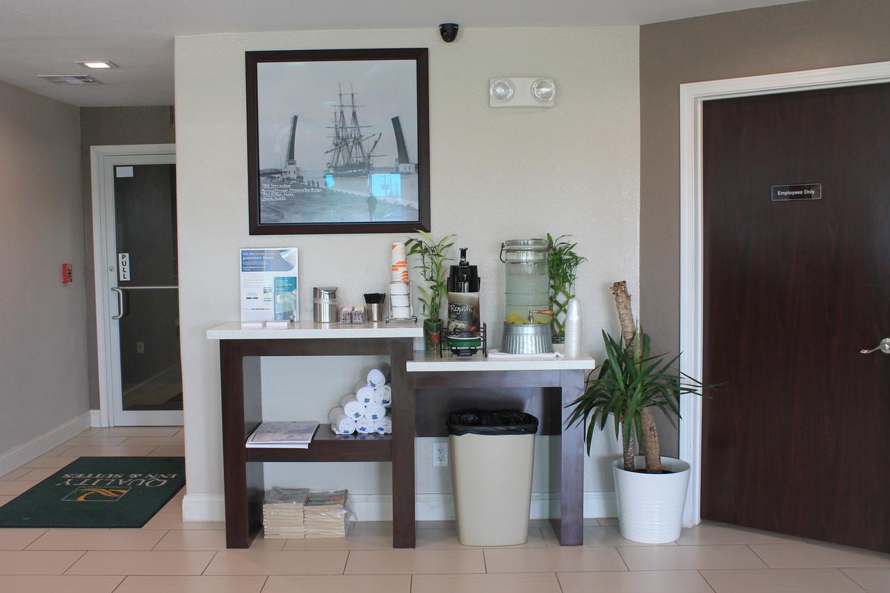 Quality Inn & Suites Port Arthur - Nederland Ngoại thất bức ảnh